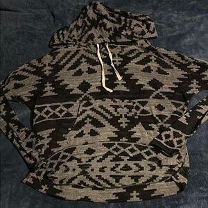 Light weight pull over